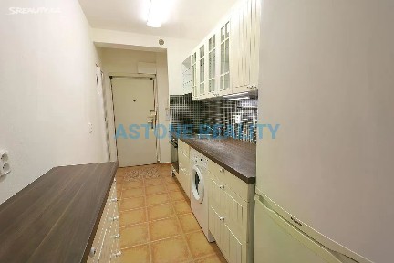 Prodej bytu 1+kk 35 m² Pískovcová, Praha - Prosek