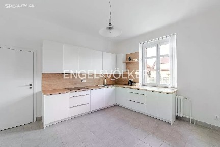 Pronájem vily 255 m², pozemek 1177 m² Romana Blahníka, Praha - Zbraslav