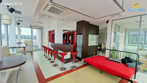 Prodej bytu 4+kk 446 m² Majdalenky, Brno - Lesná