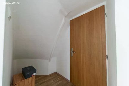 Prodej bytu 3+kk 57 m² Cimburkova, Praha - Žižkov