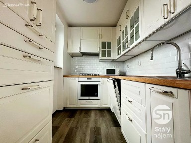 Pronájem bytu 3+1 54 m² Měchenická, Praha - Záběhlice