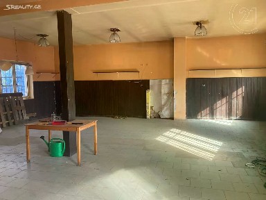 Prodej restaurace 200 m² Hrušovany u Brna