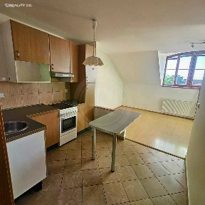 Prodej bytu 2+kk 40 m² Na Sadech, České Budějovice - České Budějovice 3