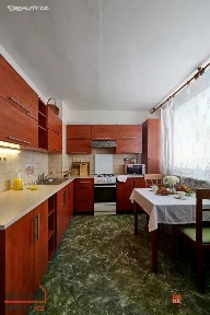 Kralupy nad Vltavou, Mělník, sídl. Hůrka