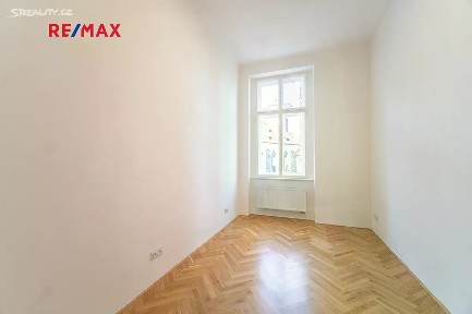 Pronájem bytu 2+kk 30 m² nám. Arnošta z Pardubic, Český Brod