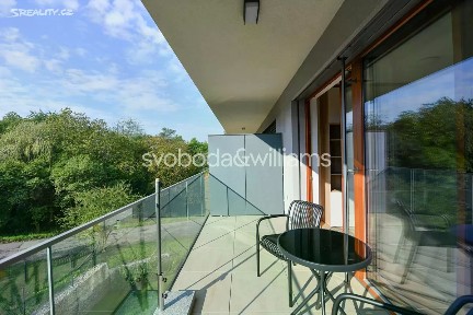 Pronájem bytu 1+kk 38 m² Lučištníků, Praha - Radlice