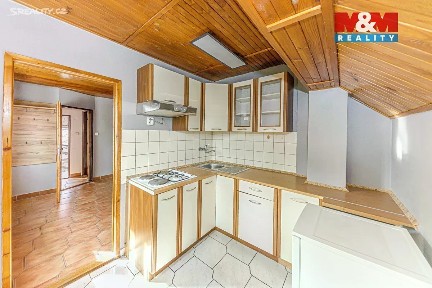 Pronájem bytu 2+1 42 m² Bohdanečská, Pardubice - Trnová