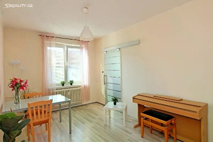 Pronájem bytu 2+1 52 m² Ke Krči, Praha - Braník