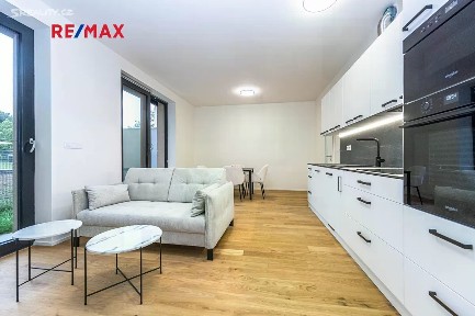 Pronájem bytu 2+kk 52 m² Radimova, Praha - Břevnov