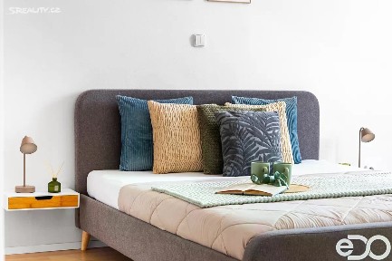 Prodej bytu 2+kk 50 m² Spojovací, Praha - Vysočany