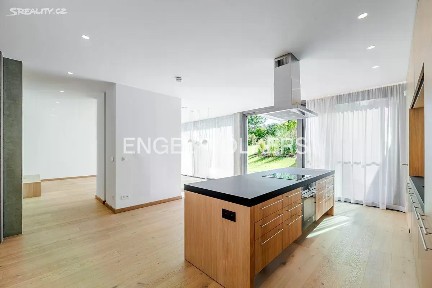 Praha, Praha 8, Libeň, Valčíkova