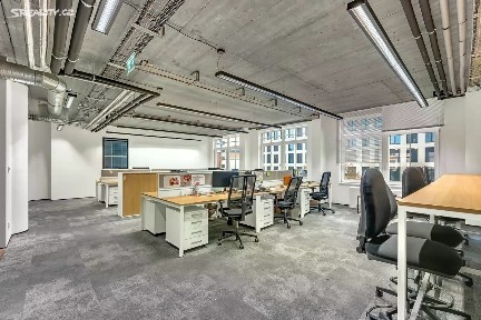 Pronájem kanceláře 350 m² Praha - Praha 5