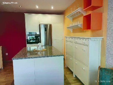 Prodej bytu 3+1 77 m² U Větrolamu, Broumov - Nové Město