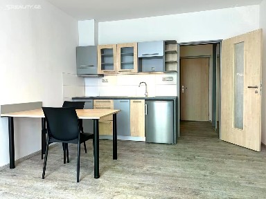 Pronájem bytu 1+kk 26 m² Sportovní, Tachlovice
