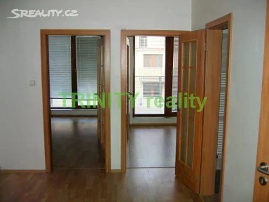 Prodej bytu 3+kk 73 m² Obchodní, Rudná