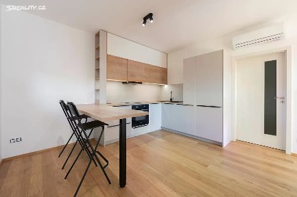 Pronájem bytu 1+kk 46 m² Kleštínek, Brno - Jehnice
