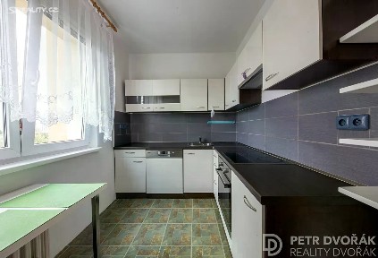 Pronájem bytu 2+1 55 m² Ovčárská, Praha - Malešice