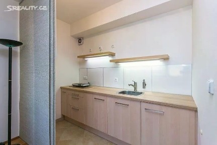 Pronájem bytu 1+kk 32 m² Tlumačovská, Praha - Stodůlky