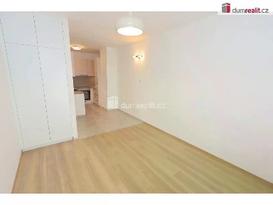 Pronájem bytu 2+kk 43 m² Pšenčíkova, Praha - Kamýk
