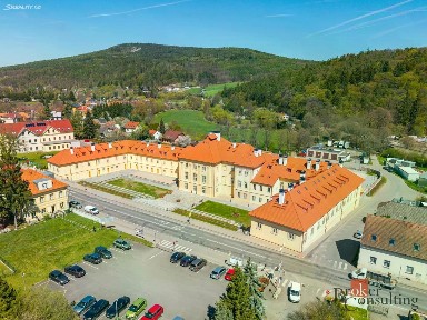 Prodej bytu 2+kk 88 m² Slavíkova, Jince