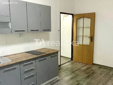 Pronájem bytu 1+kk 24 m² Palackého, Třinec - Lyžbice