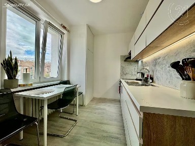 Pronájem bytu 2+1 52 m² Úvoz, Brno - Veveří