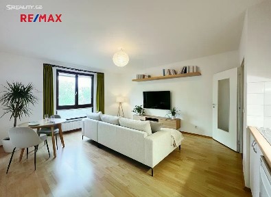 Pronájem bytu 1+kk 31 m² Jaroslava Foglara, Praha - Stodůlky