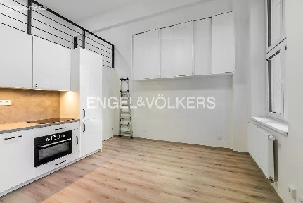 Praha, Praha 10, Vršovice, Kubánské náměstí, 5