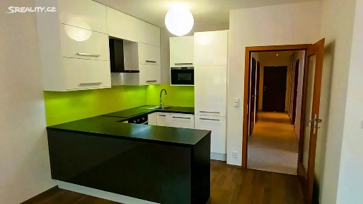 Praha, Praha 5, Zličín, Sazovická