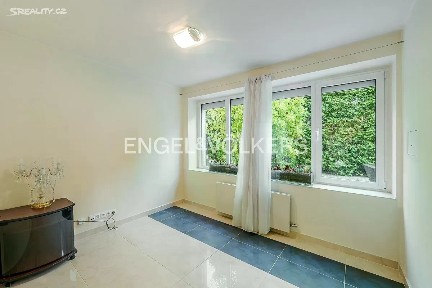 Praha, Praha 9, Kyje, Hajní