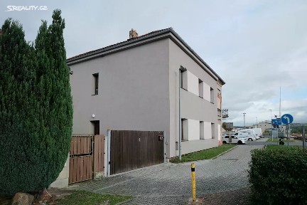 Pronájem bytu 3+kk 56 m² tř. Čs. odboje, Chrást