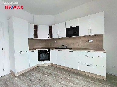 České Budějovice, České Budějovice 2, Čakovská, 1