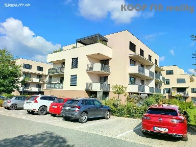 Hradec Králové, Pražské Předměstí, Farářství, 9