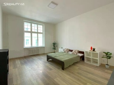 Pronájem bytu 3+1 98 m² Koptova, Karlovy Vary