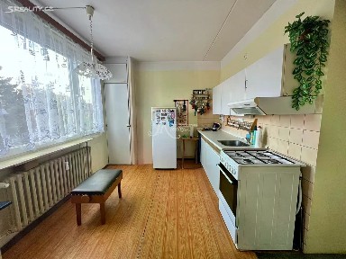 Prodej bytu 3+1 77 m² Na Břehách, Hradec Králové - Třebeš