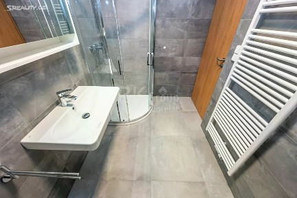 Pronájem bytu 2+kk 47 m² Komenského náměstí, Slaný