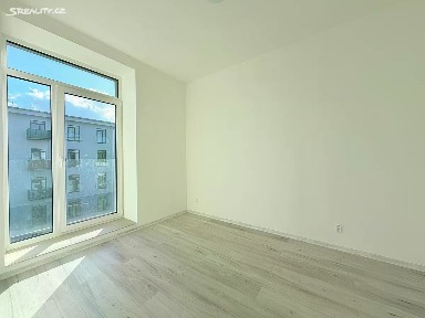 Pronájem bytu 2+kk 32 m² Slepá, Milovice - Mladá