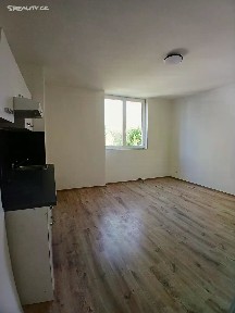 Pronájem bytu 1+kk 30 m² Na břevnovské pláni, Praha - Břevnov