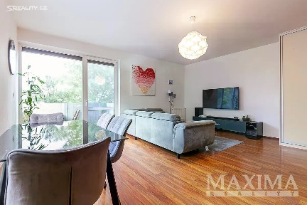 Pronájem bytu 2+kk 52 m² Václava Trojana, Praha - Uhříněves