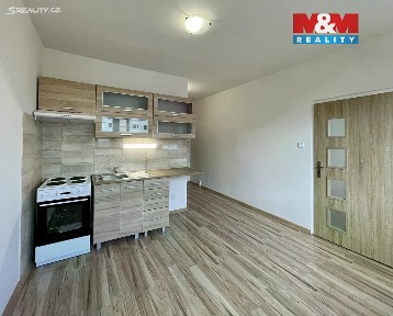 Pronájem bytu 1+1 35 m² Ladova, Ústí nad Labem - Severní Terasa