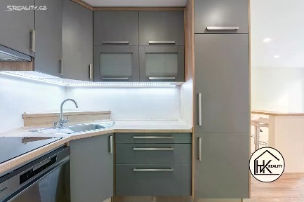 Prodej bytu 2+kk 48 m² Alejní, Chlumec