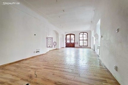 Pronájem restaurace 50 m² nám. Míru, Jindřichův Hradec - Jindřichův Hradec I