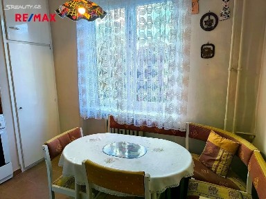 Pronájem bytu 2+1 54 m² Heyrovského, Sokolov