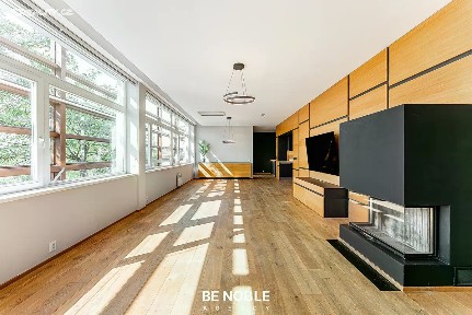 Prodej bytu 6 pokojů a více 252 m² Kukulova, Praha - Břevnov