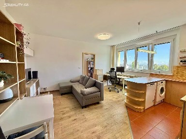 Prodej bytu 2+kk 40 m² Mládeže, Praha - Břevnov