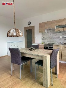 Kladno, Kročehlavy, Jaroslava Holečka