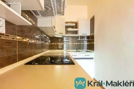 Ústí nad Labem, Krásné Březno, V Oblouku, 11