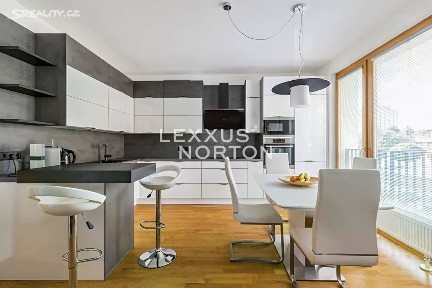 Prodej bytu 4+kk 110 m² Za Zámečkem, Praha - Jinonice