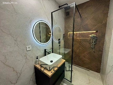 Prodej bytu 3+kk 67 m² Aleše Hrdličky, Ostrava - Poruba