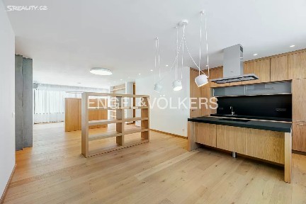 Praha, Praha 8, Libeň, Valčíkova